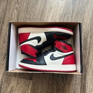 Air Jordan 1 Retro High Bred Toe GS Size 6Y Youth Size 7.5 Womens Red Sneakers